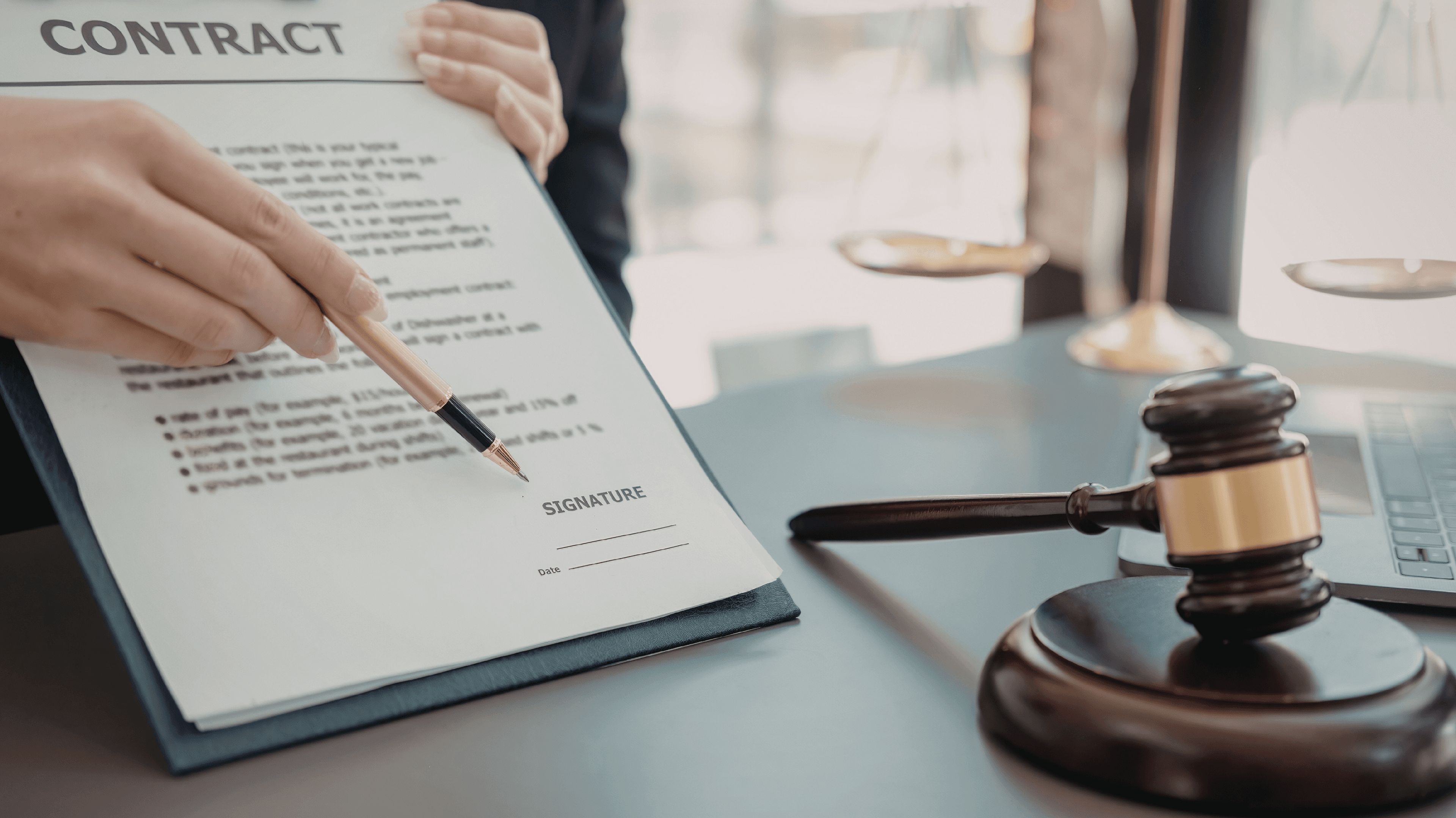 صياغة العقود والاتفاقيات